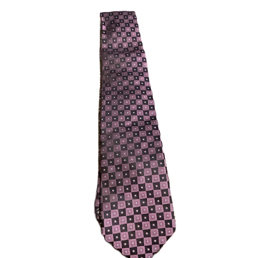 E.L.J. Abbey tie